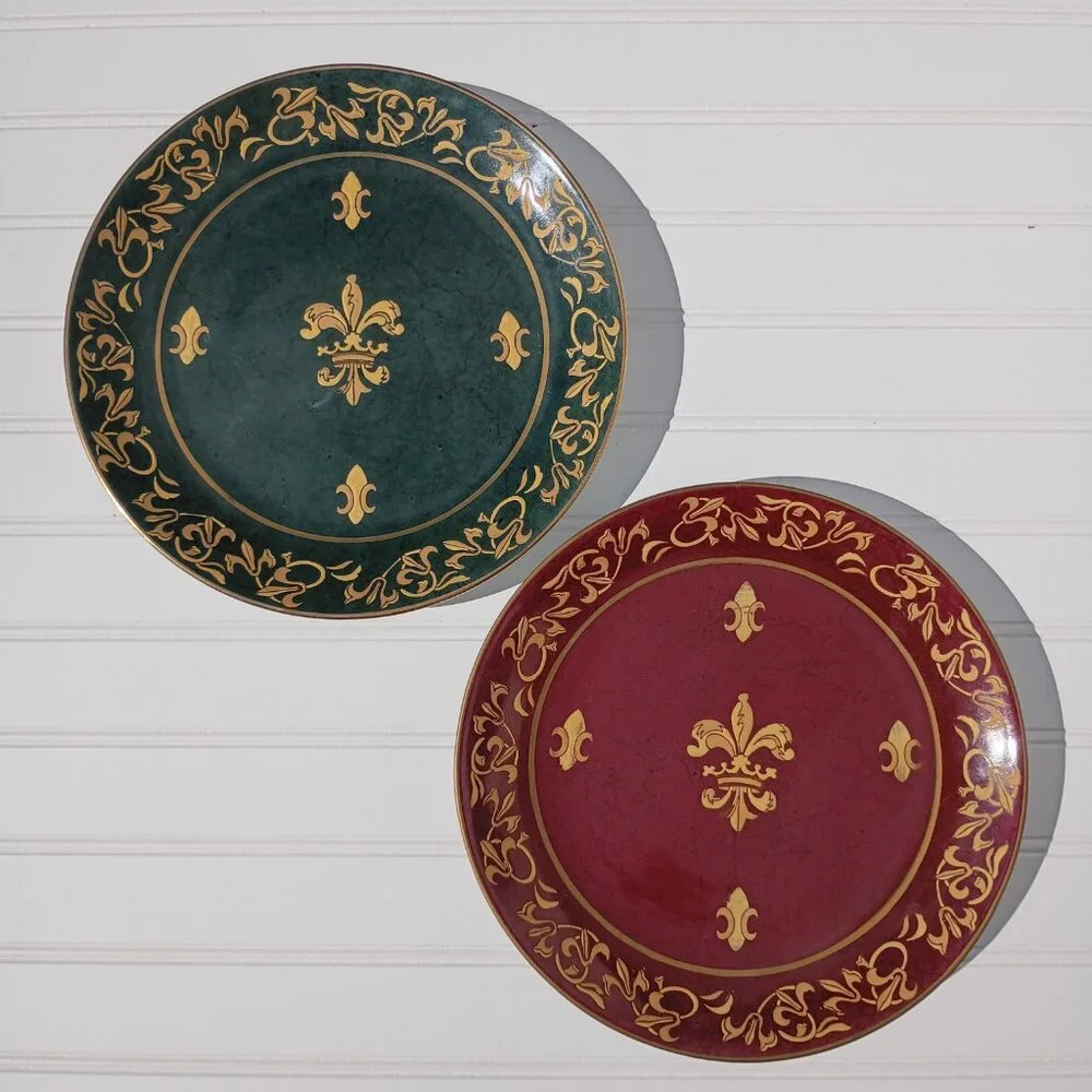 Pair of Andrea by Sadek Decorative Plates Fleur-de-Lis Maroon Green Gold Regal - Picture 15 of 16